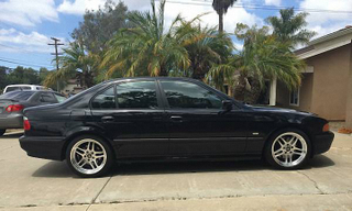 Illustration for article titled For $6,000, This 2000 BMW 540i Is Said To Be Good As New